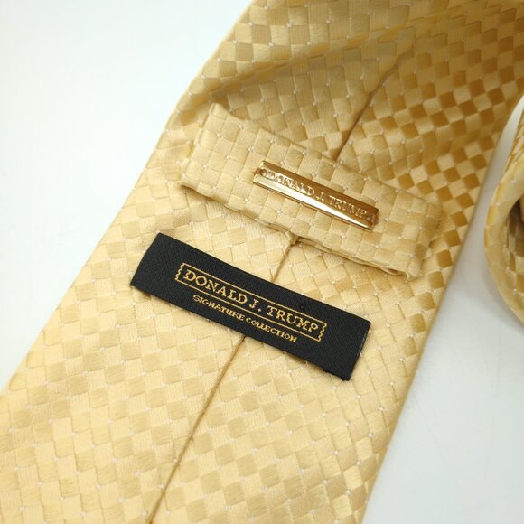 Donald J. Trump Signature Collection Silk Tie Metallic Yellow Checkered - Picture 4 of 7